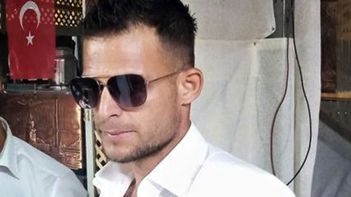 Evinin önünde göğsünden vurulan Recep öldü