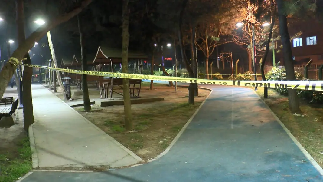 Eyüpsultan'da çocuk parkında silahlı saldırı: 4 yaralı
