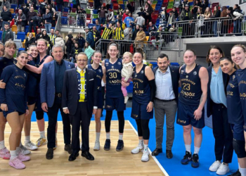 Fenerbahçe Alagöz Holding, çeyrek finali garantiledi