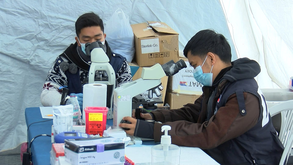 Filipinler, Adıyaman'da sahra hastanesi kurdu