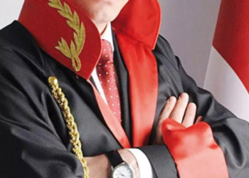 Gebze'de savcı gözaltına alındı