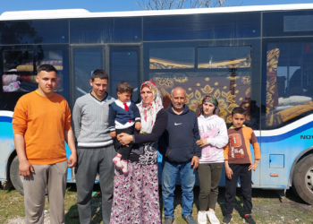 Halk otobüsü, 7 kişilik Akıncı ailesinin evi oldu