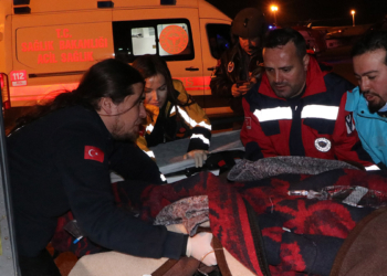 Hatay'daki depremzedeler Adana'ya sevk edildi
