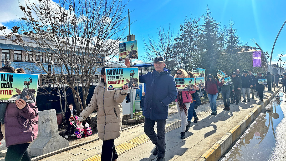 Hayvanseverlerden avcıları protesto