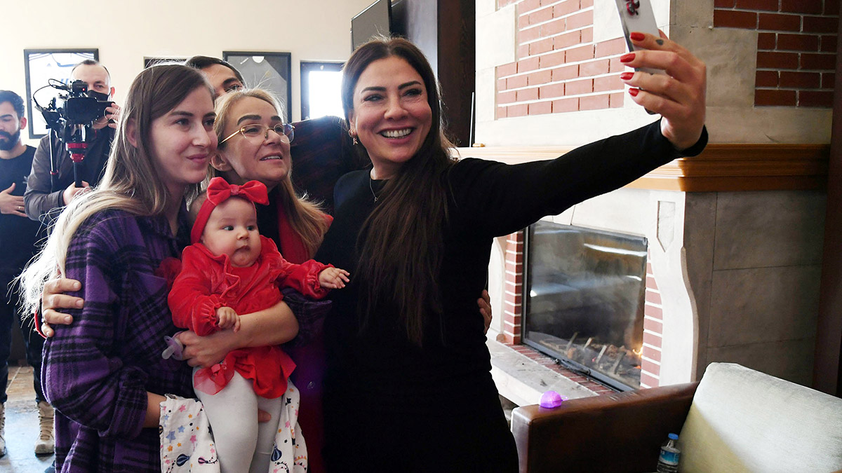 Işın Karaca'dan SMA'lı Arya için destek çağrısı