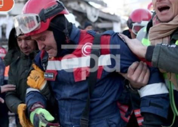 İtfaiye eri Erhan Saraç: Demirleri elimizle büktük