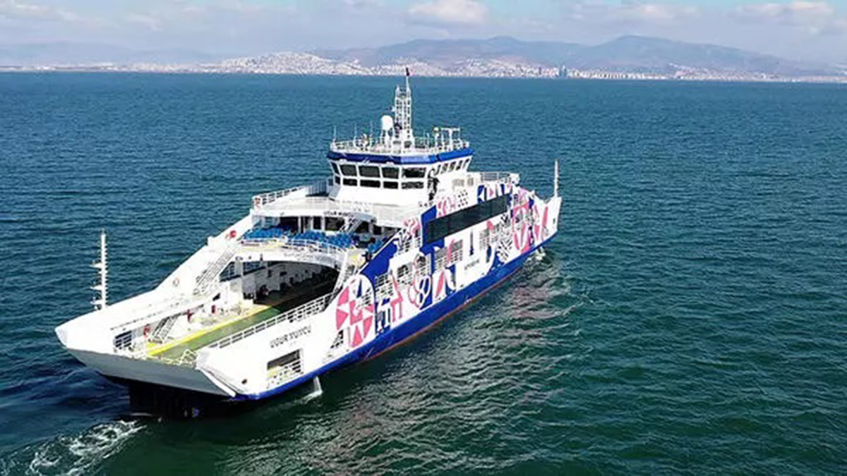 İzmir'de vapur seferleri normalde döndü