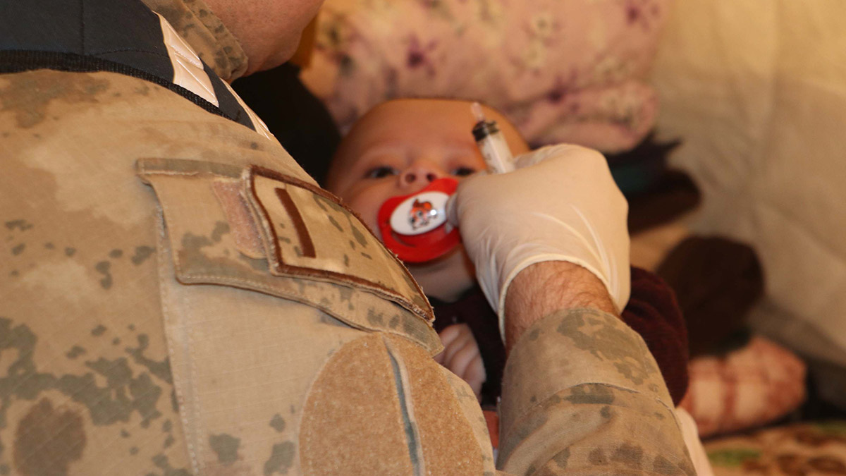 Jandarmanın sağlık timi, kapı kapı dolaşıyor