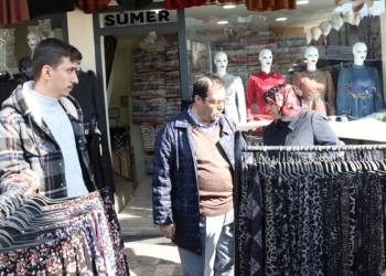 Kahramanmaraş'ta esnaf dükkanlarını açıyor