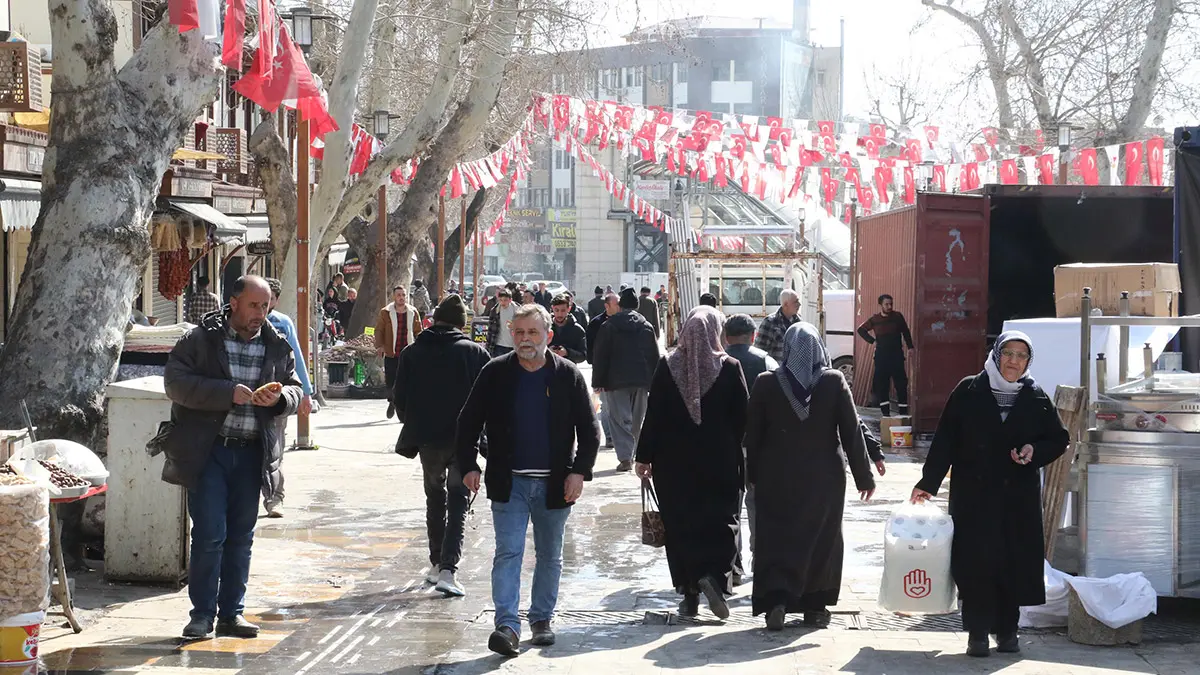 Kahramanmarasta esnaf dukkanlarini aciyors - yaşam - haberton