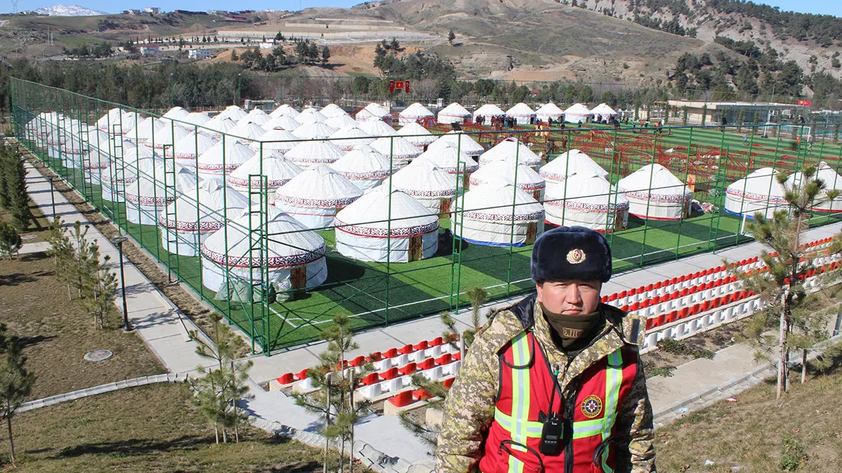 Kahramanmaraş’ta geleneksel kırgız çadırları kuruluyor