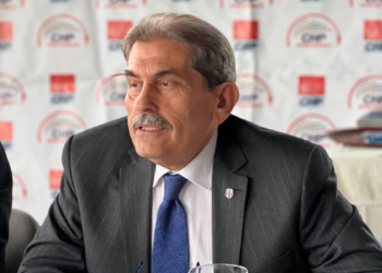 CHP'li Nuhut, Kızılay çadırlarının STK'lara satılmasını eleştirdi