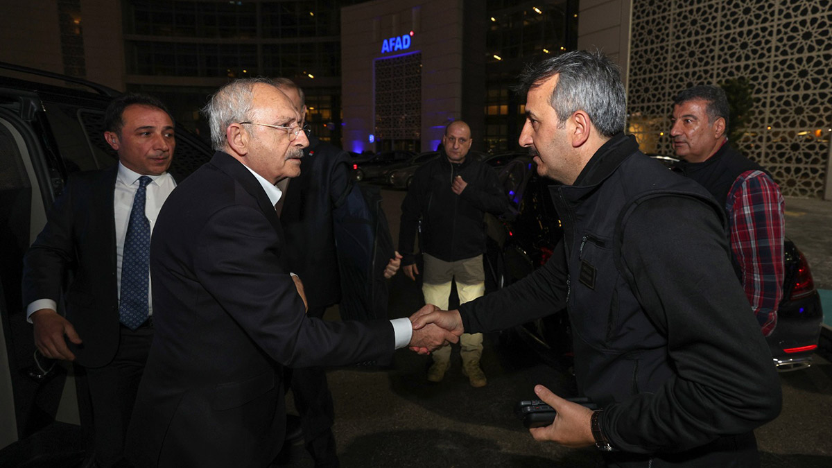 Kılıçdaroğlu AFAD'ı ziyaret etti