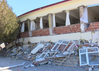 Malatya'da güçlendirme yapılan okullar yıkıldı