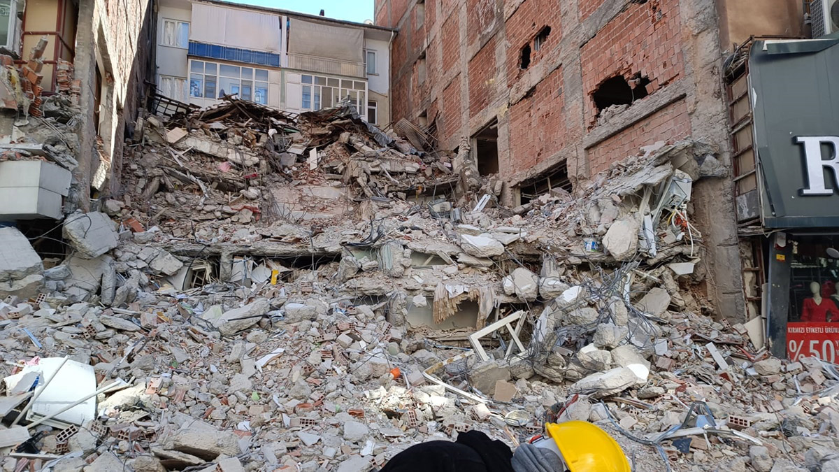 Malatya'da yıkım sebepleri araştırılıyor