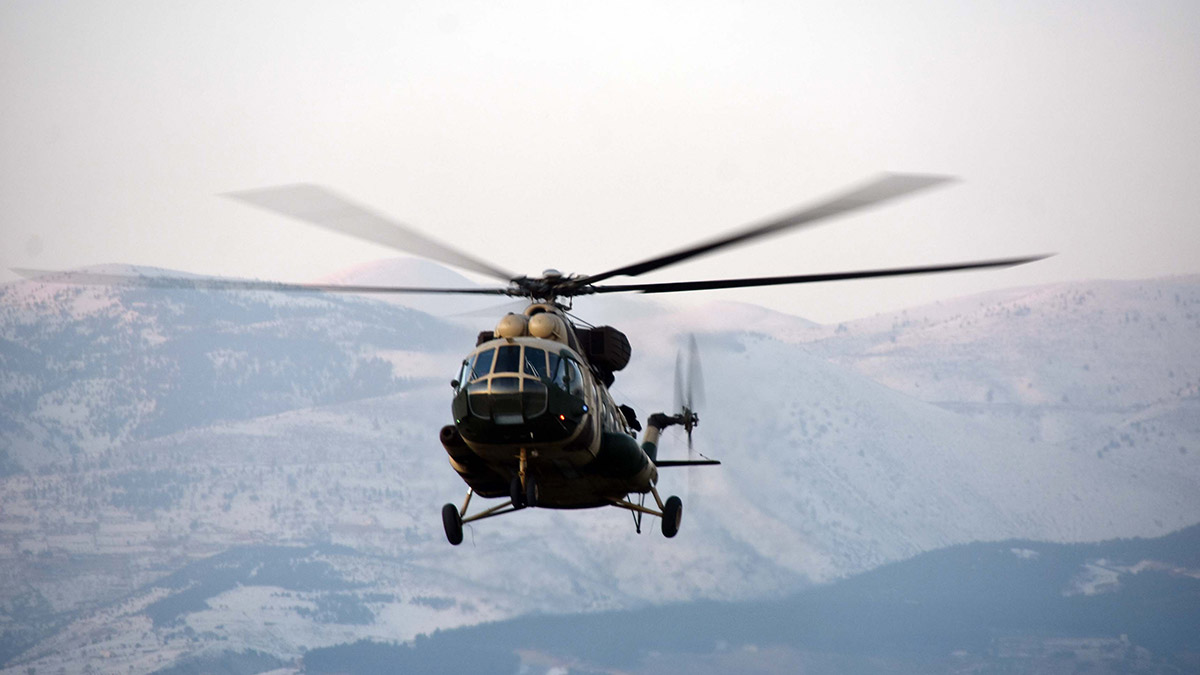 Mi-17 tipi helikopterler, 444 kişiyi tahliye etti