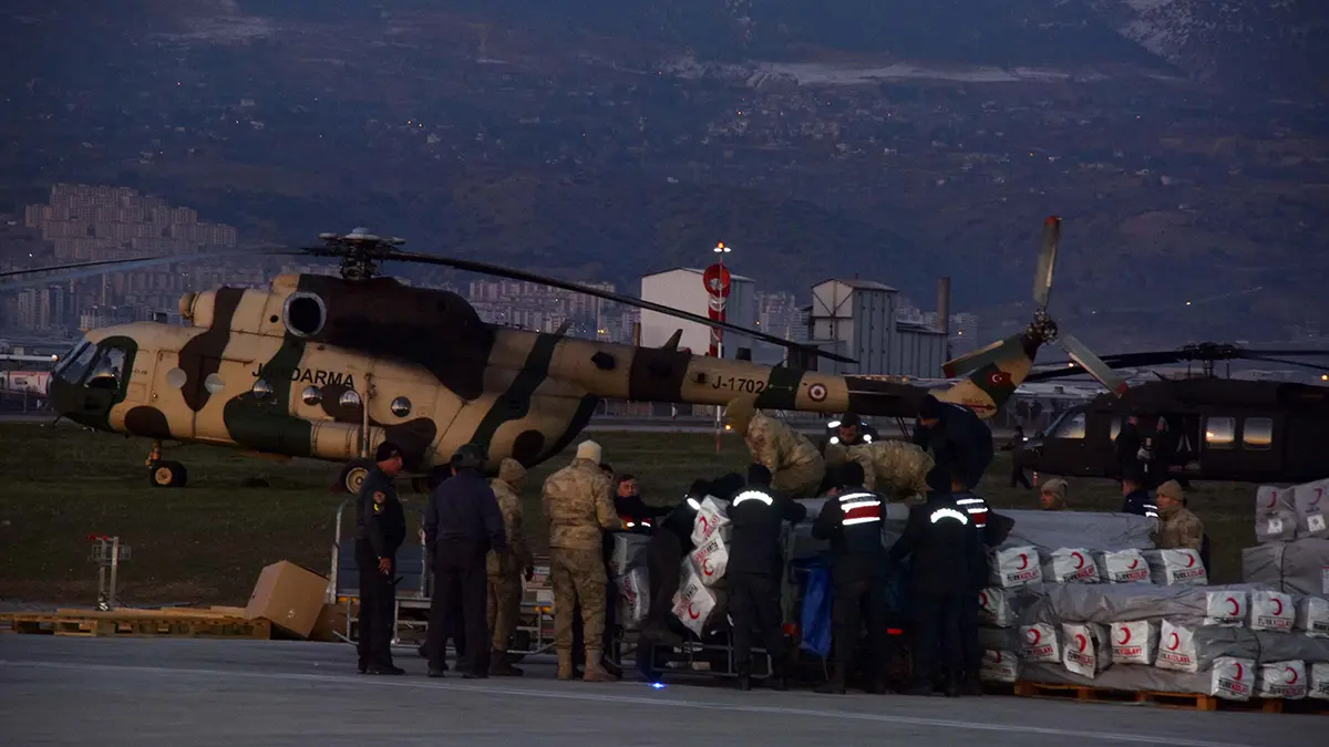 Mi 17 tipi helikopterler 444 kisiyi tahliye ettis - yerel haberler - haberton