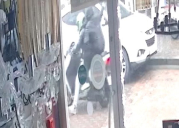 Motor tamir dükkanına silahlı saldırı kamerada