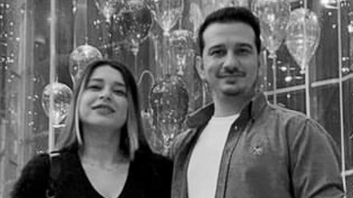 Öğretmen çift, depremde yaşamını yitirdi