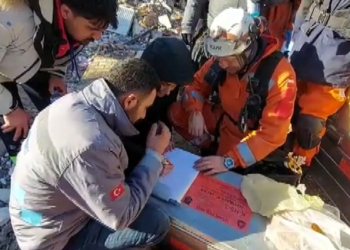 Polonya ekibi, kurtarma çalışmalarını sürdürüyor