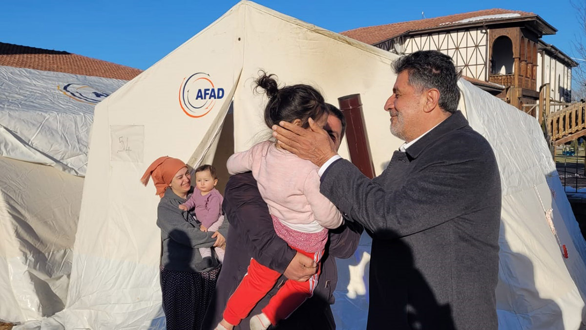 Remzi Çayır 40 yakınını depremde kaybetti