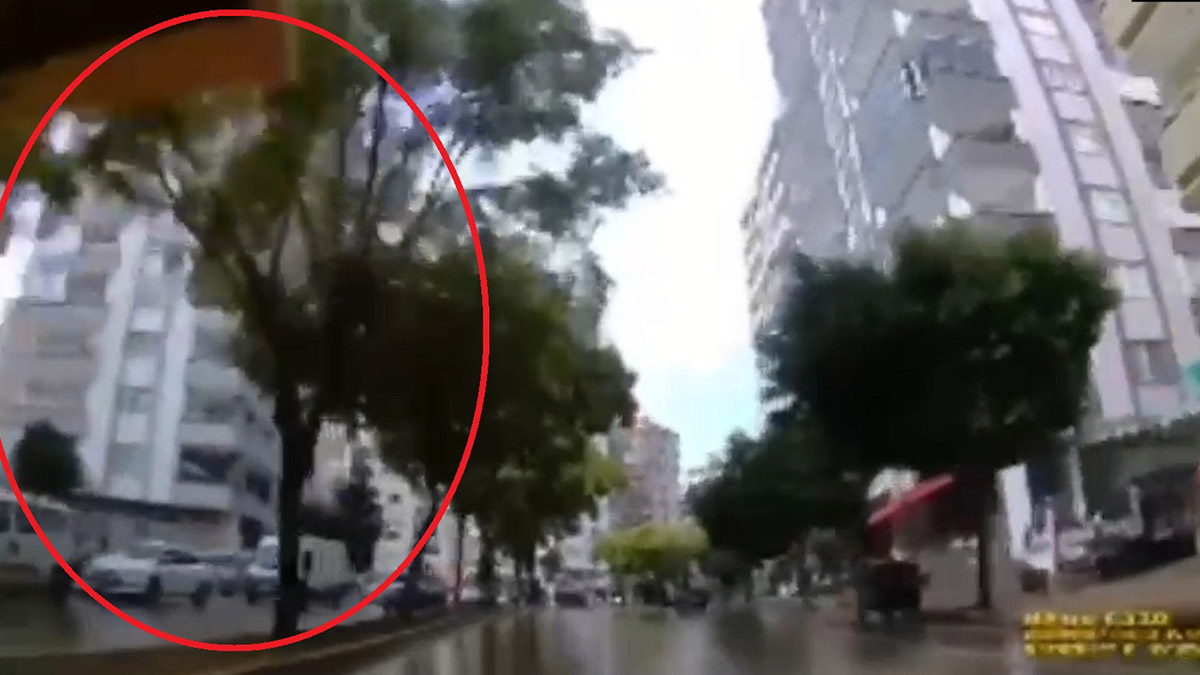 Sinem Apartmanı'nın yıkılma anı kamerada