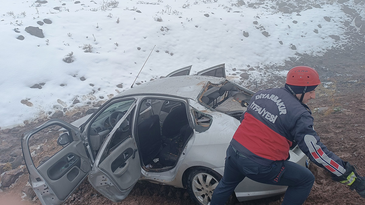 Sis ve kar kazaya neden oldu: 2’si ağır, 5 yaralı