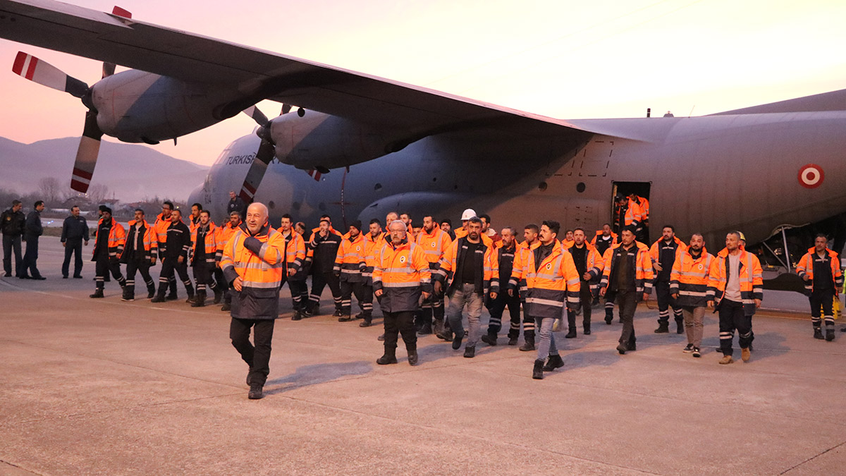 Son madenci kafilesi de Zonguldak'a döndü