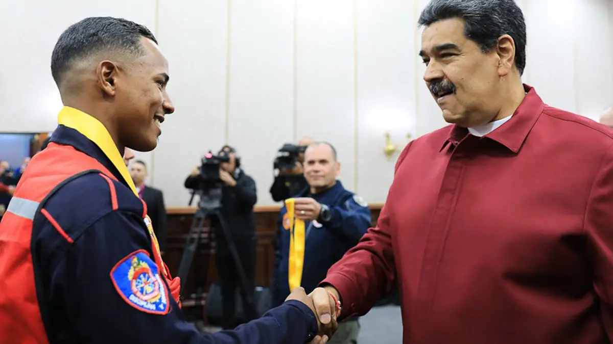 Venezuela kurtarma ekibine madalya verildia - dış haberler - haberton