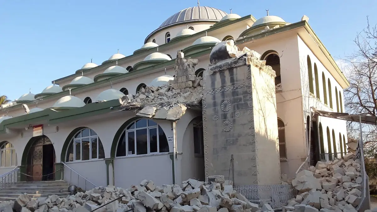 150 cami minaresi yıkılıyor