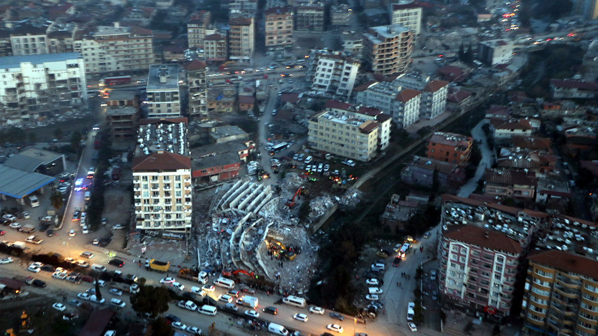 Deprem sonrası fırsatçılık ve yağmacılar