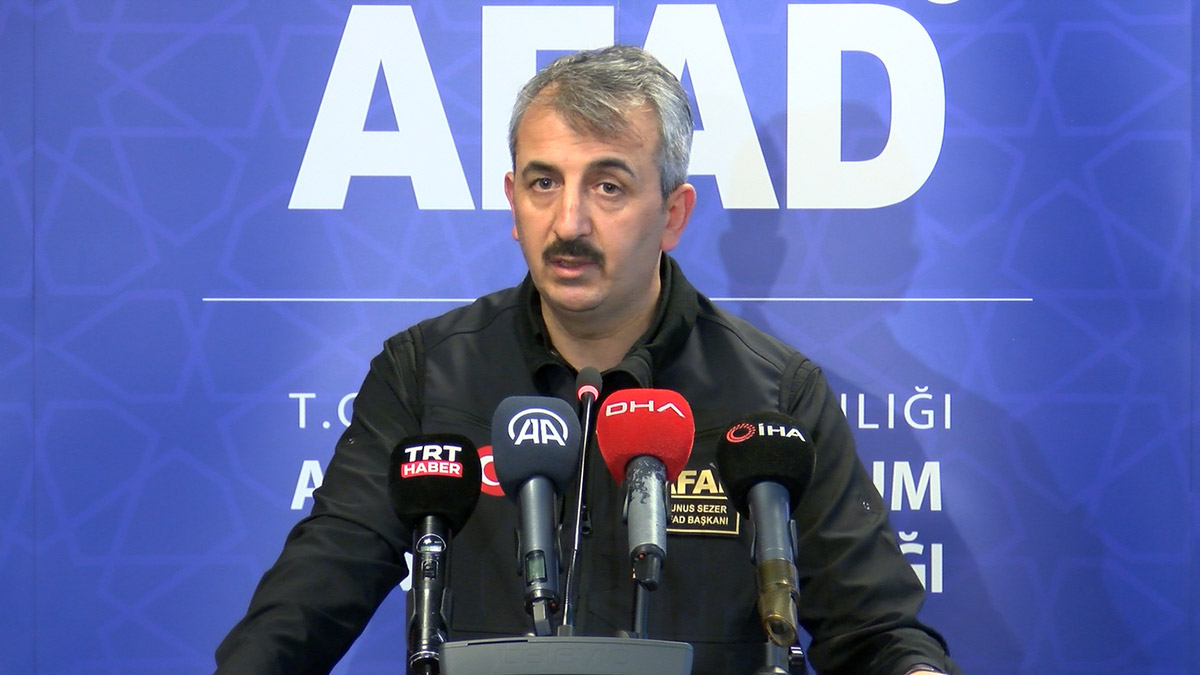 Depremlerde 44 bin 374 kişi hayatını kaybetti