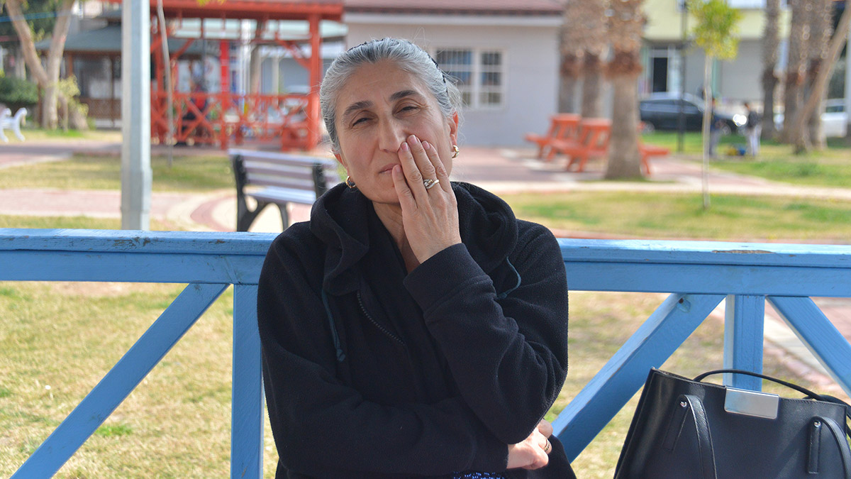 Afet riskli alan ilan edilen mahalle diken üstünde