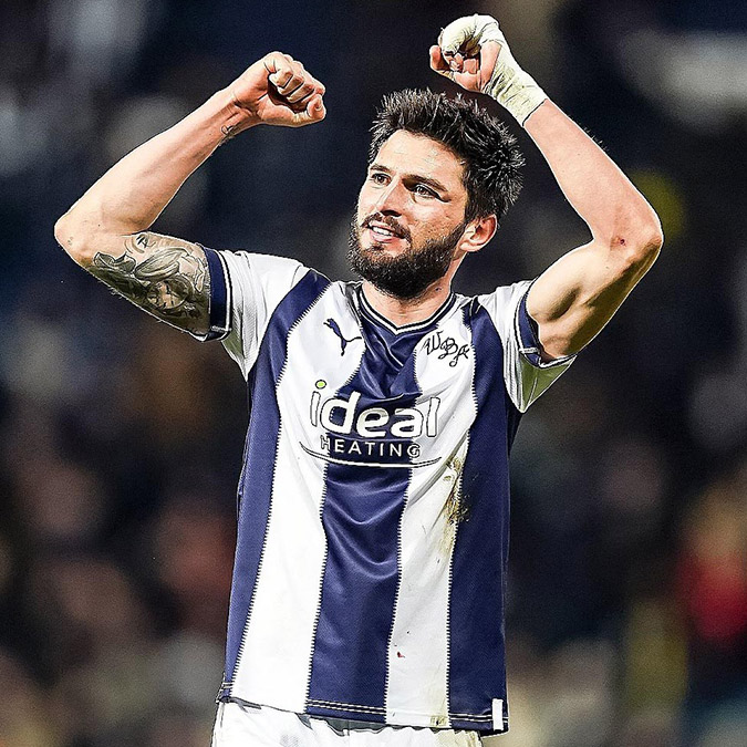 Okay Yokuşlu ve Cenk Özkacar alkış topladı