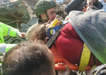 Suriyeli kadın 53 saat sonra sağ kurtarıldı
