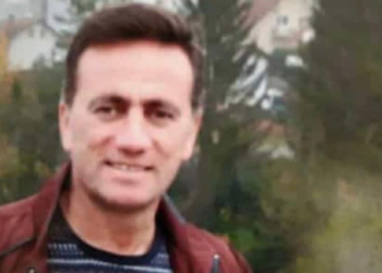 Anne ve babasını kurtarmaya çalışırken enkaz altında kaldı