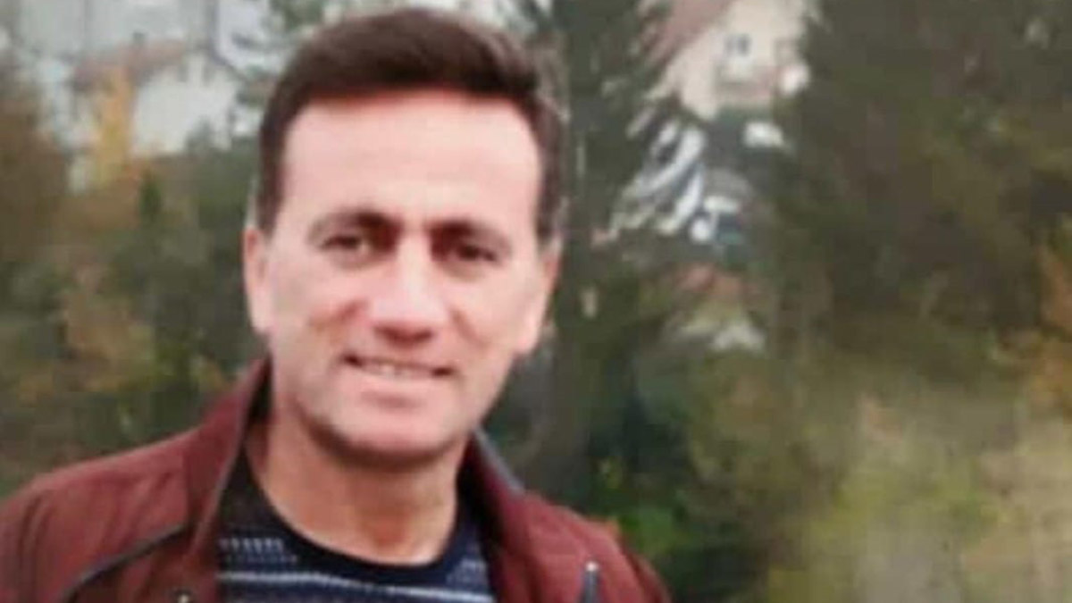 Anne ve babasını kurtarmaya çalışırken enkaz altında kaldı