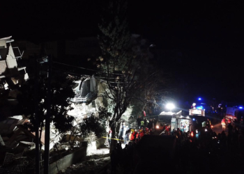 Enkazda kalan 2 kişinin daha cansız bedenine ulaşıldı