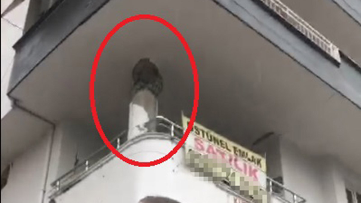 Kubilay Apartmanı'nın ilk depremde kolonları kırılmış