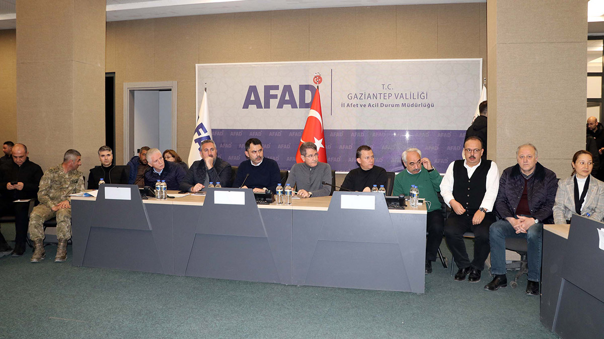 Çevre, Şehircilik ve İklim Değişikliği Bakanı Murat Kurum, “Bölgenin kültürüne, sanatına, geleneklerine, tarihi dokusuna göre planladık, bu plan çerçevesinde yapacağız. Ovalardan dağlara doğru bir yerleşim modelini hayata geçireceğiz’’ dedi.