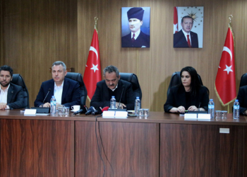 Adana'da eğitim- öğretim başlangıç tarihini 13 Mart'a erteledik