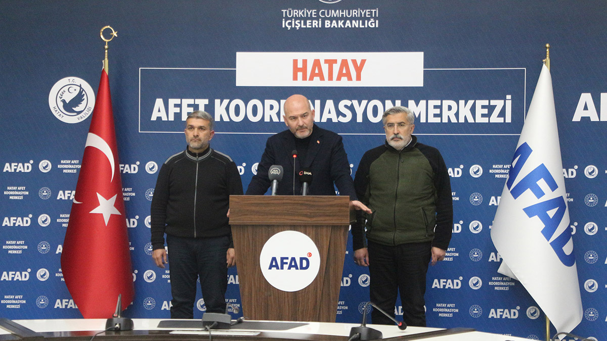 Ağır hasarlı evlere girişler yasaklandı