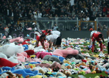 Beşiktaş'tan ‘Bu oyuncak sana arkadaşım’ kampanyası
