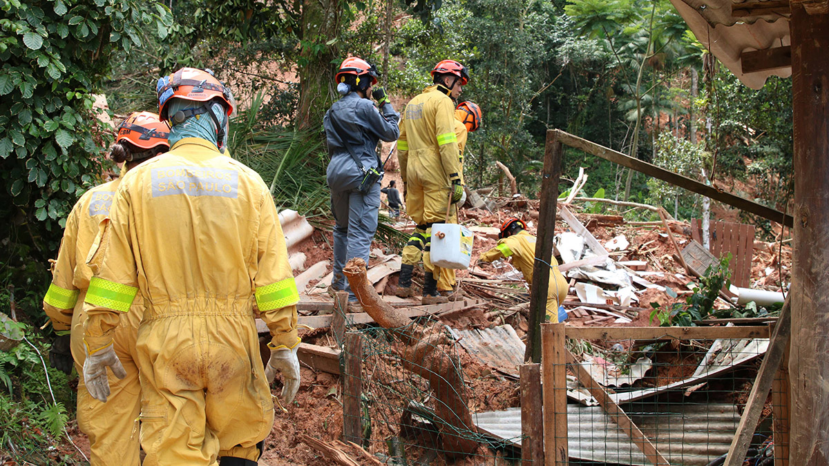 Brezilya'da sel ve toprak kaymasında 48 kişi öldü