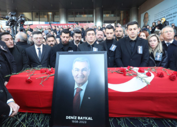 Deniz Baykal için tören düzenlendi