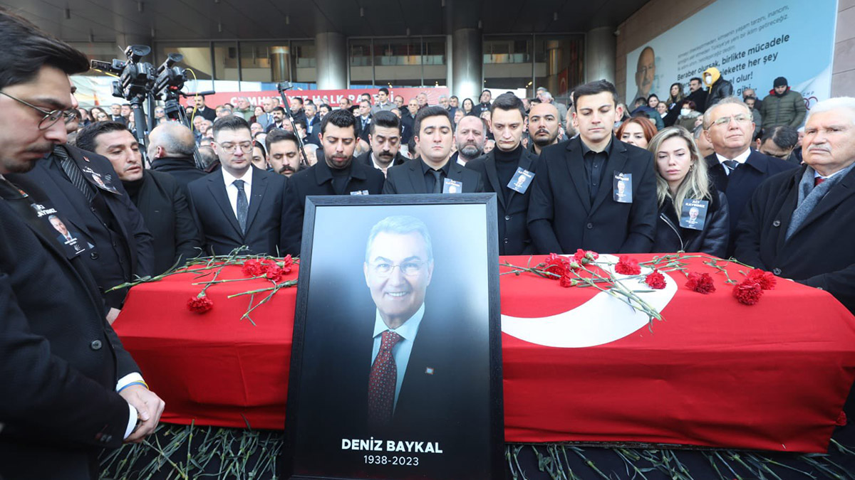 Deniz Baykal için tören düzenlendi