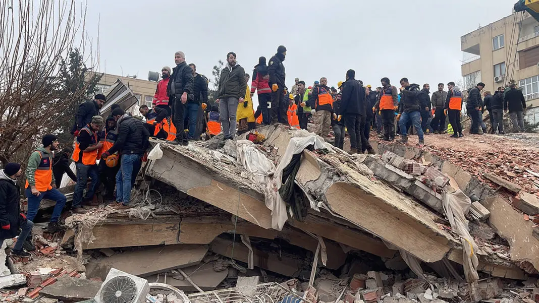 Depremde can kaybı 18 bin 342'ye yükseldi