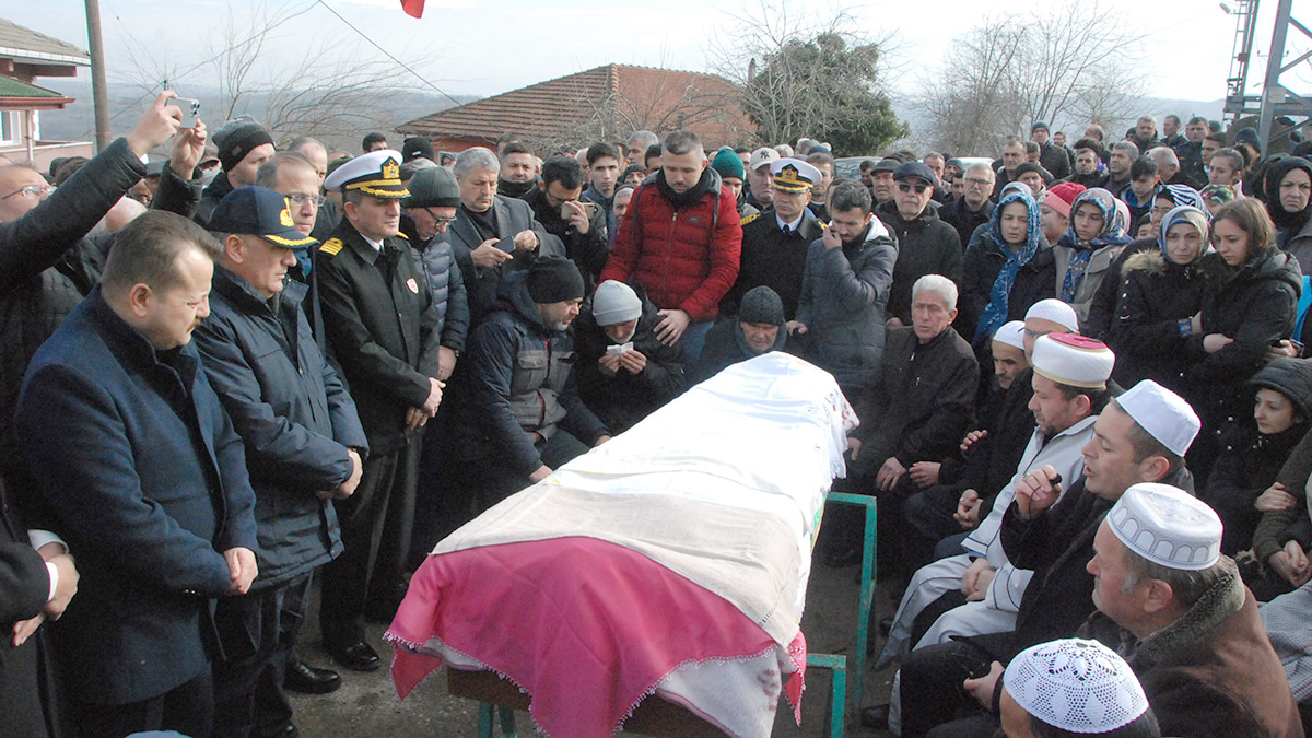 6 aylık hamile öğretmen toprağa verildi