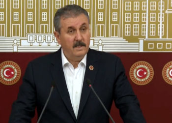 Deprem siyasi istismar konusu yapılıyor
