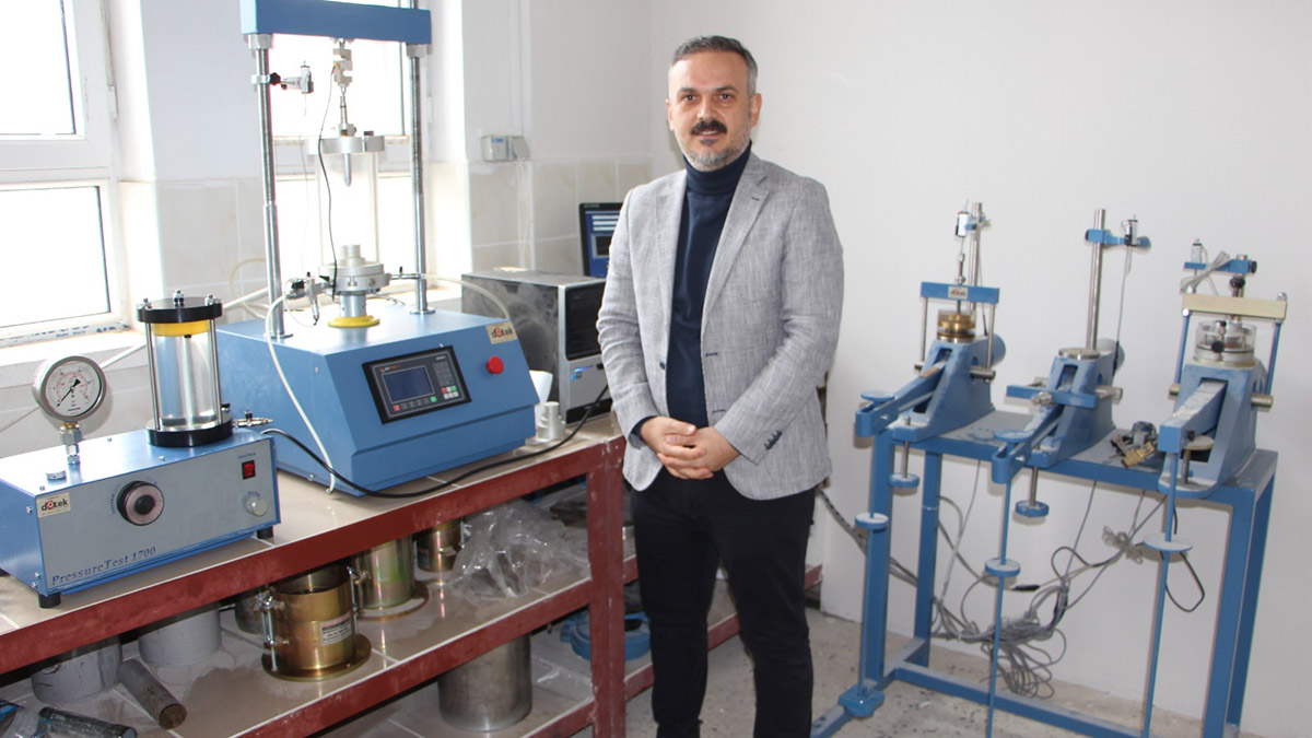 Taşıyıcı olan zemindir, temel değildir